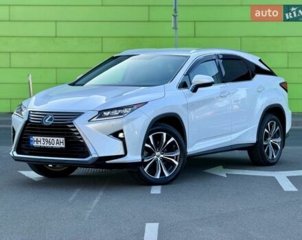 Белый Лексус РХ, объемом двигателя 2 л и пробегом 71 тыс. км за 31900 $, фото 1 на Automoto.ua
