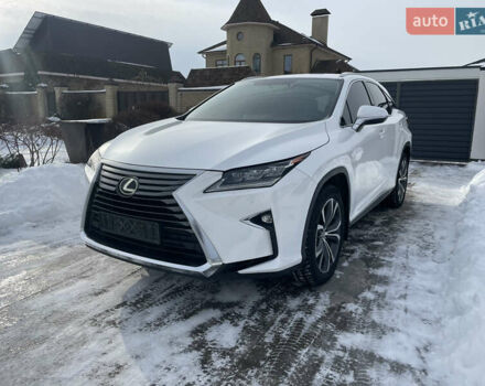 Белый Лексус РХ, объемом двигателя 2 л и пробегом 147 тыс. км за 27700 $, фото 1 на Automoto.ua