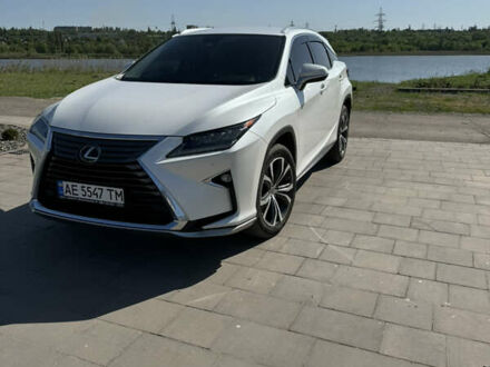 Белый Лексус РХ, объемом двигателя 2 л и пробегом 142 тыс. км за 31000 $, фото 1 на Automoto.ua