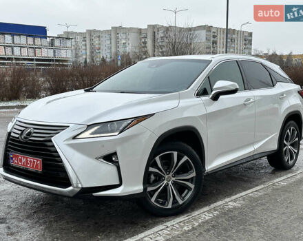 Белый Лексус РХ, объемом двигателя 3.5 л и пробегом 143 тыс. км за 33500 $, фото 1 на Automoto.ua