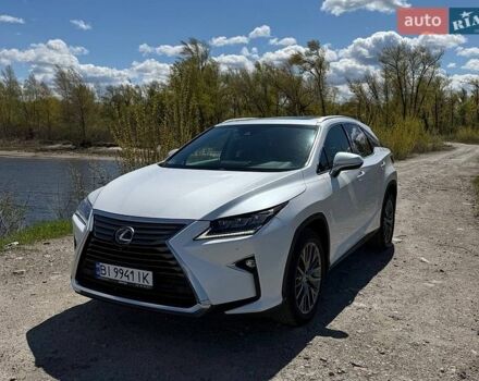Белый Лексус РХ, объемом двигателя 3.46 л и пробегом 126 тыс. км за 31000 $, фото 1 на Automoto.ua