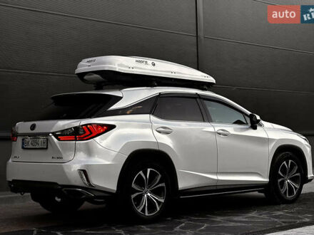 Білий Лексус РХ, об'ємом двигуна 2 л та пробігом 159 тис. км за 32000 $, фото 1 на Automoto.ua