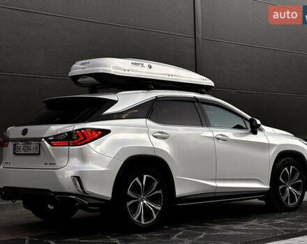 Белый Лексус РХ, объемом двигателя 2 л и пробегом 159 тыс. км за 32000 $, фото 1 на Automoto.ua