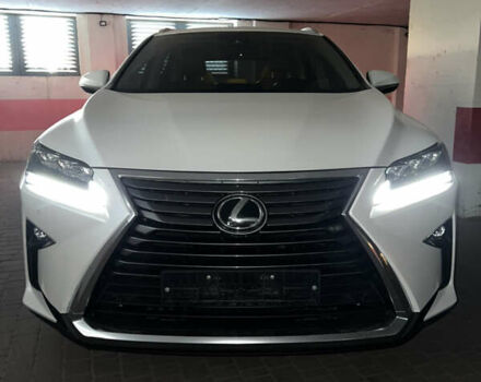 Белый Лексус РХ, объемом двигателя 2 л и пробегом 68 тыс. км за 37000 $, фото 1 на Automoto.ua