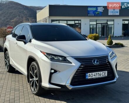 Белый Лексус РХ, объемом двигателя 2 л и пробегом 48 тыс. км за 43000 $, фото 1 на Automoto.ua
