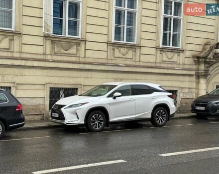 Білий Лексус РХ, об'ємом двигуна 2 л та пробігом 56 тис. км за 46700 $, фото 1 на Automoto.ua