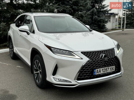 Лексус РХ 2021 в Киеве на Automoto.ua Белый Лексус РХ, объемом двигателя 2 л и пробегом 51 тыс. км за 46200 $, фото 1 на Automoto.ua