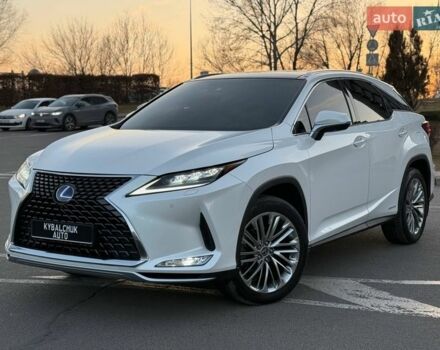 Белый Лексус РХ, объемом двигателя 3.46 л и пробегом 61 тыс. км за 57500 $, фото 1 на Automoto.ua
