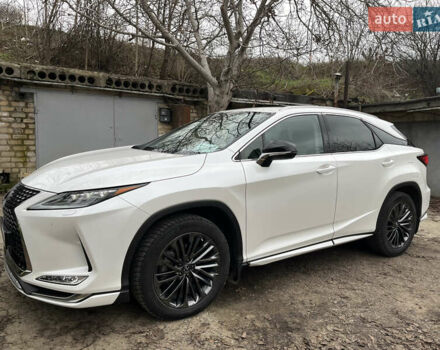 Белый Лексус РХ, объемом двигателя 2 л и пробегом 27 тыс. км за 55000 $, фото 1 на Automoto.ua