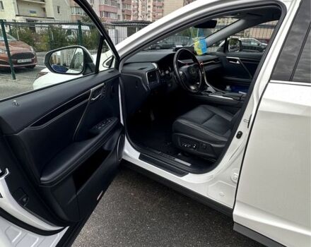 Белый Лексус РХ, объемом двигателя 3.5 л и пробегом 35 тыс. км за 56000 $, фото 1 на Automoto.ua