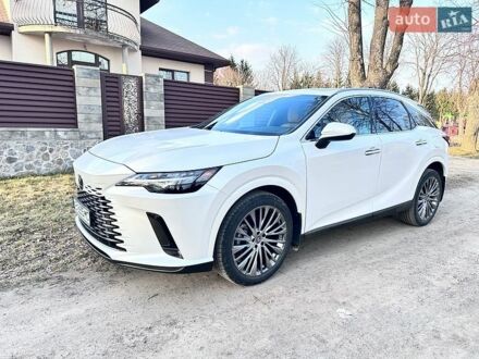 Белый Лексус РХ, объемом двигателя 2.5 л и пробегом 30 тыс. км за 59900 $, фото 1 на Automoto.ua