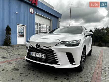 Білий Лексус РХ, об'ємом двигуна 2.4 л та пробігом 15 тис. км за 61500 $, фото 1 на Automoto.ua