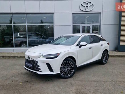 Белый Лексус РХ, объемом двигателя 2.5 л и пробегом 17 тыс. км за 81986 $, фото 1 на Automoto.ua