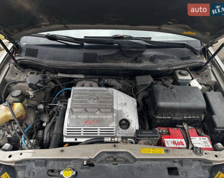 Бежевий Лексус РХ, об'ємом двигуна 3 л та пробігом 240 тис. км за 6700 $, фото 14 на Automoto.ua