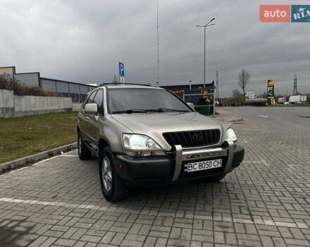 Бежевый Лексус РХ, объемом двигателя 3 л и пробегом 240 тыс. км за 5600 $, фото 2 на Automoto.ua