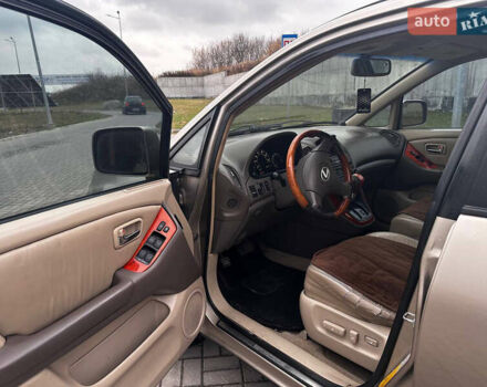Бежевий Лексус РХ, об'ємом двигуна 3 л та пробігом 240 тис. км за 6700 $, фото 12 на Automoto.ua