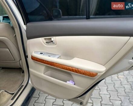 Бежевый Лексус РХ, объемом двигателя 3.31 л и пробегом 258 тыс. км за 8900 $, фото 25 на Automoto.ua