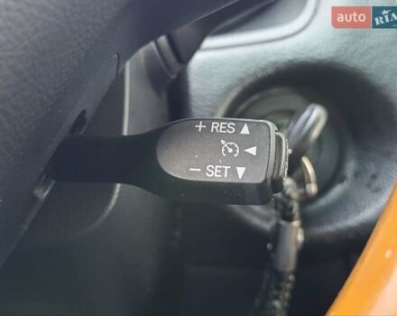 Бежевый Лексус РХ, объемом двигателя 3.3 л и пробегом 167 тыс. км за 7900 $, фото 21 на Automoto.ua