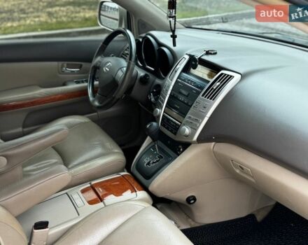 Бежевый Лексус РХ, объемом двигателя 3.3 л и пробегом 270 тыс. км за 9200 $, фото 15 на Automoto.ua