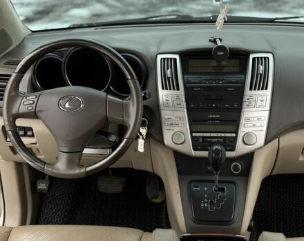 Бежевий Лексус РХ, об'ємом двигуна 3.3 л та пробігом 260 тис. км за 9999 $, фото 23 на Automoto.ua