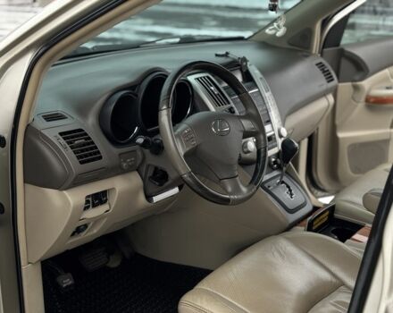 Бежевий Лексус РХ, об'ємом двигуна 3.3 л та пробігом 260 тис. км за 9999 $, фото 19 на Automoto.ua