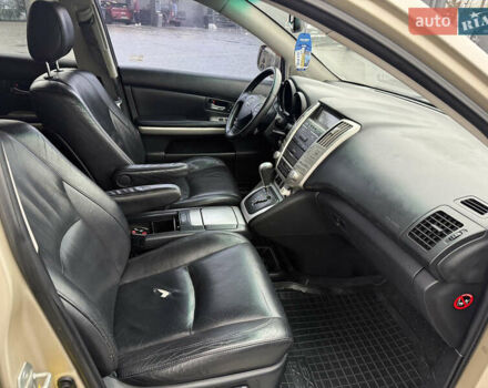 Бежевый Лексус РХ, объемом двигателя 0 л и пробегом 268 тыс. км за 10500 $, фото 30 на Automoto.ua