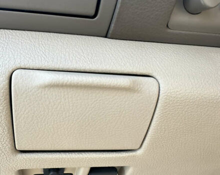 Бежевый Лексус РХ, объемом двигателя 3.5 л и пробегом 233 тыс. км за 10400 $, фото 2 на Automoto.ua