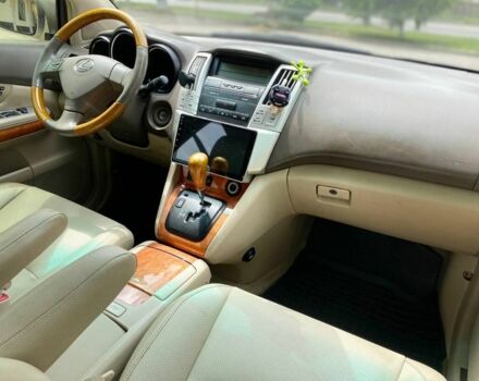 Бежевый Лексус РХ, объемом двигателя 3.5 л и пробегом 254 тыс. км за 8650 $, фото 1 на Automoto.ua