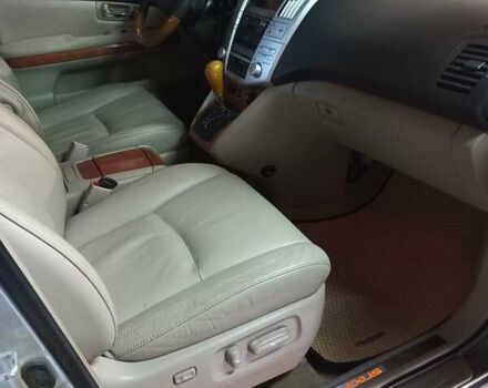 Бежевый Лексус РХ, объемом двигателя 3.3 л и пробегом 268 тыс. км за 10700 $, фото 12 на Automoto.ua