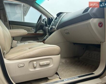 Бежевый Лексус РХ, объемом двигателя 3.46 л и пробегом 228 тыс. км за 10900 $, фото 86 на Automoto.ua