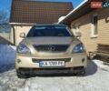 Бежевый Лексус РХ, объемом двигателя 3.3 л и пробегом 360 тыс. км за 10500 $, фото 3 на Automoto.ua