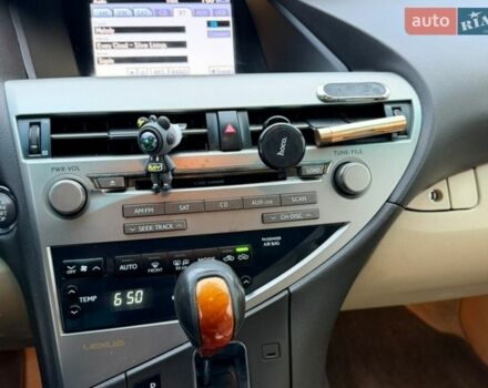 Бежевый Лексус РХ, объемом двигателя 3.46 л и пробегом 310 тыс. км за 15900 $, фото 13 на Automoto.ua