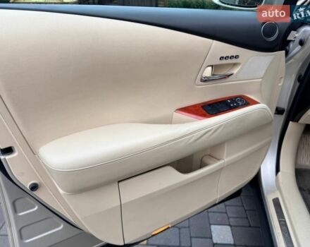 Бежевый Лексус РХ, объемом двигателя 3.46 л и пробегом 310 тыс. км за 15900 $, фото 21 на Automoto.ua