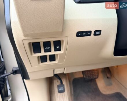 Бежевый Лексус РХ, объемом двигателя 3.46 л и пробегом 310 тыс. км за 15900 $, фото 17 на Automoto.ua