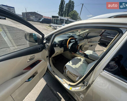 Бежевый Лексус РХ, объемом двигателя 3.46 л и пробегом 160 тыс. км за 16800 $, фото 6 на Automoto.ua