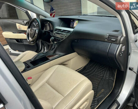 Бежевий Лексус РХ, об'ємом двигуна 3.46 л та пробігом 213 тис. км за 19999 $, фото 30 на Automoto.ua