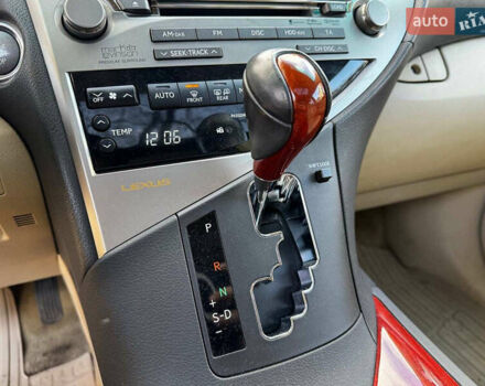 Лексус РХ 2012 в Киеве на Automoto.ua Бежевый Лексус РХ, объемом двигателя 3.5 л и пробегом 98 тыс. км за 22990 $, фото 23 на Automoto.ua