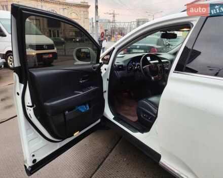 Бежевый Лексус РХ, объемом двигателя 2.7 л и пробегом 155 тыс. км за 20290 $, фото 13 на Automoto.ua