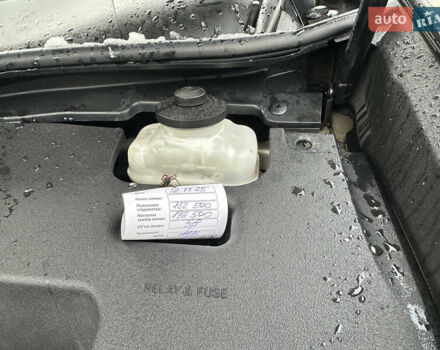 Бежевый Лексус РХ, объемом двигателя 3.46 л и пробегом 193 тыс. км за 17500 $, фото 13 на Automoto.ua