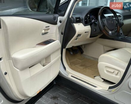 Бежевый Лексус РХ, объемом двигателя 3.5 л и пробегом 192 тыс. км за 17800 $, фото 25 на Automoto.ua