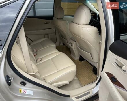 Бежевий Лексус РХ, об'ємом двигуна 3.46 л та пробігом 191 тис. км за 17500 $, фото 43 на Automoto.ua