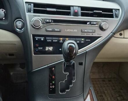 Бежевый Лексус РХ, объемом двигателя 3.5 л и пробегом 184 тыс. км за 17500 $, фото 15 на Automoto.ua