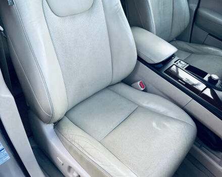 Бежевый Лексус РХ, объемом двигателя 3.5 л и пробегом 167 тыс. км за 19000 $, фото 10 на Automoto.ua