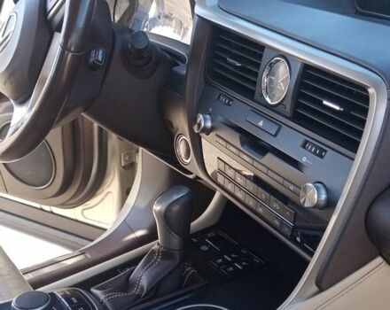 Бежевий Лексус РХ, об'ємом двигуна 2 л та пробігом 153 тис. км за 29500 $, фото 18 на Automoto.ua