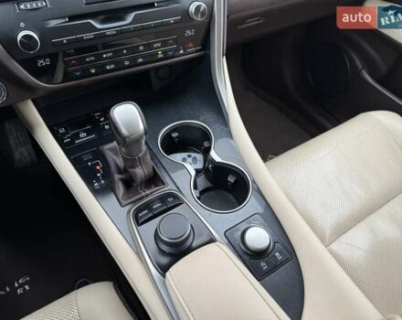 Бежевый Лексус РХ, объемом двигателя 2 л и пробегом 153 тыс. км за 26500 $, фото 26 на Automoto.ua