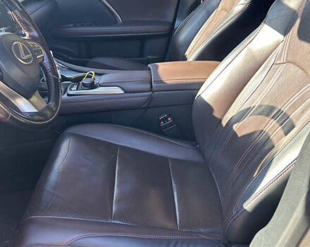 Бежевий Лексус РХ, об'ємом двигуна 2 л та пробігом 178 тис. км за 31000 $, фото 8 на Automoto.ua