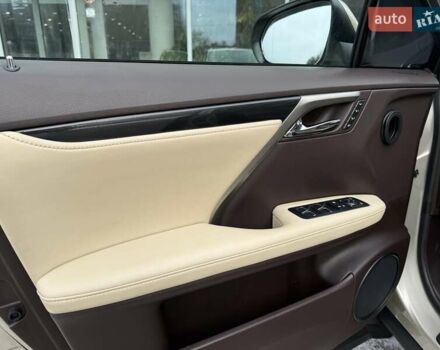 Бежевый Лексус РХ, объемом двигателя 2 л и пробегом 153 тыс. км за 26500 $, фото 14 на Automoto.ua