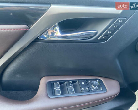 Бежевый Лексус РХ, объемом двигателя 2 л и пробегом 172 тыс. км за 28300 $, фото 22 на Automoto.ua