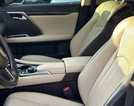 Бежевый Лексус РХ, объемом двигателя 2 л и пробегом 116 тыс. км за 42000 $, фото 9 на Automoto.ua