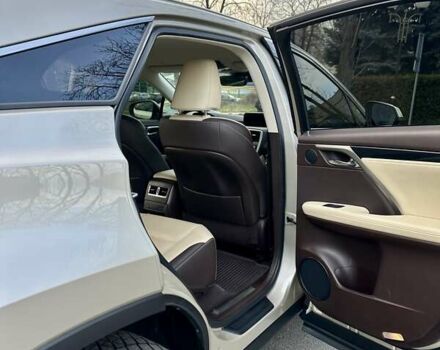 Бежевый Лексус РХ, объемом двигателя 2 л и пробегом 116 тыс. км за 42000 $, фото 8 на Automoto.ua